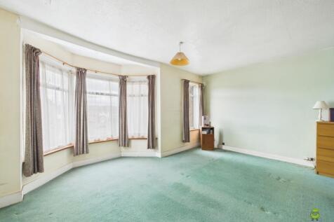 Presented by Kevin at EweMove Bexleyheath and Dart