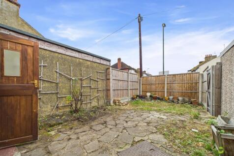 Presented by Kevin at EweMove Bexleyheath and Dart