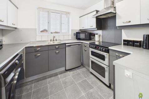 Presented By Clinton Crawford - Ewemove Bexley and