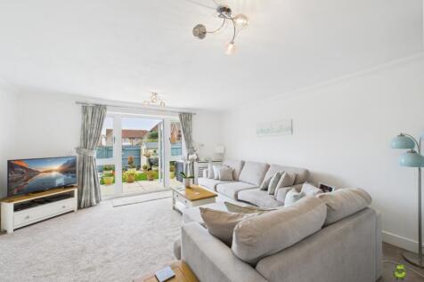 Living Room James Hillier EweMove Bexley and Dartf