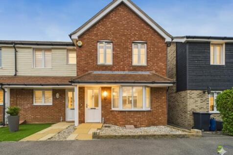 Front Aspect Dusk Picture James Hillier EweMove Be