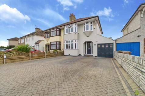 Presented by Clinton at EweMove Bexleyheath and Da