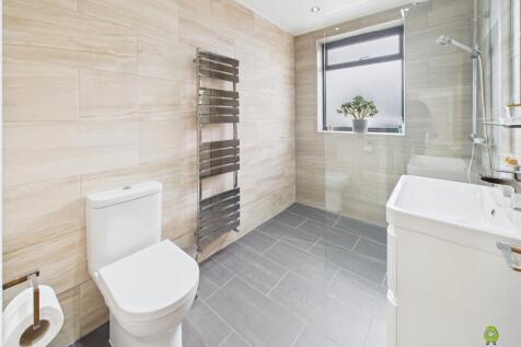 Presented by Clinton at EweMove Bexleyheath and Da