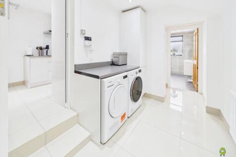 Presented by Clinton at EweMove Bexleyheath and Da