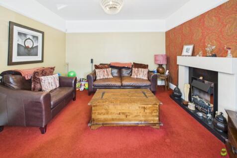 Presented by Clinton at EweMove Bexleyheath and Da