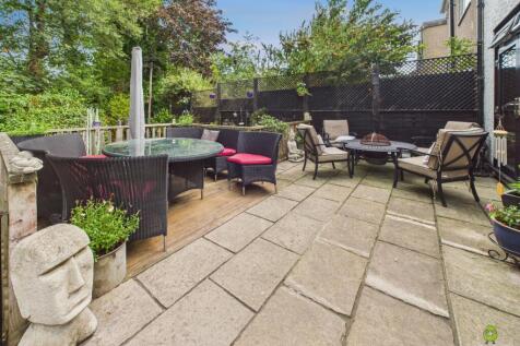 Presented by Clinton at EweMove Bexleyheath and Da