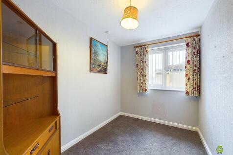 CAM03418G0-PR0170-STILL002