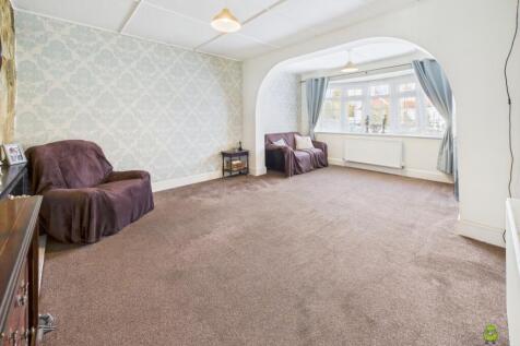 Presented by Clinton at EweMove Bexleyheath and Da