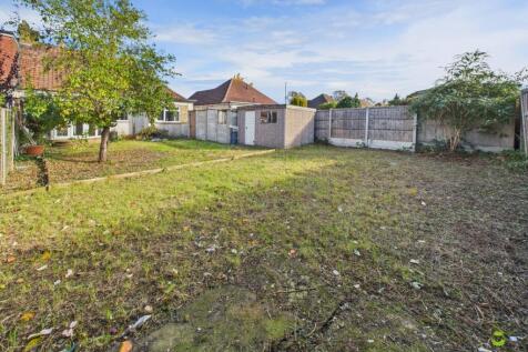 Presented by Clinton at EweMove Bexleyheath and Da