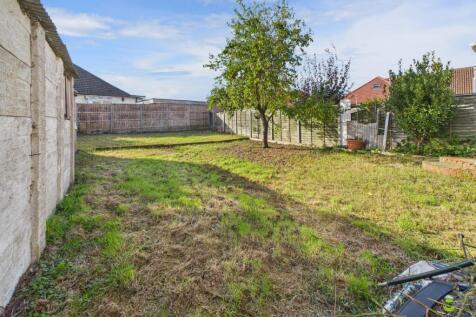 Presented by Clinton at EweMove Bexleyheath and Da