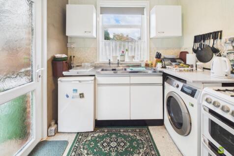 Presented by Clinton at EweMove Bexleyheath and Da