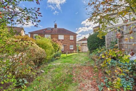 Presented by Clinton at EweMove Bexleyheath and Da