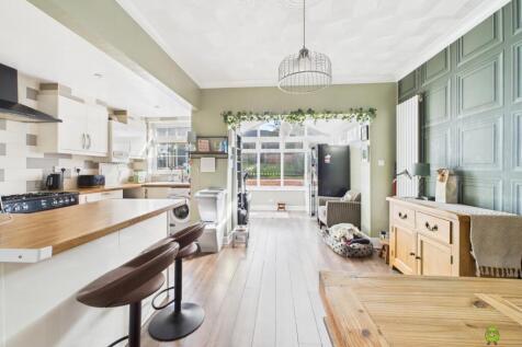 Presented by Kevin at EweMove Bexleyheath and Dart