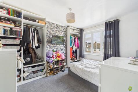 Presented by Kevin at EweMove Bexleyheath and Dart