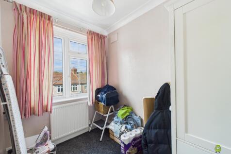 Presented by Kevin at EweMove Bexleyheath and Dart