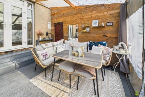 Presented by Clinton Crawford at EweMove Bexleyhea