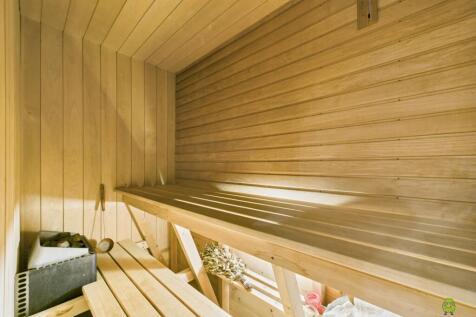 CAM03779G0-PR0310-STILL014