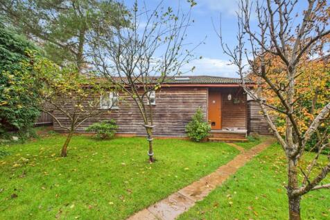 CAM02615G0-PR0135-STILL009