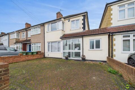 Presented by Clinton at EweMove Bexleyheath and Da