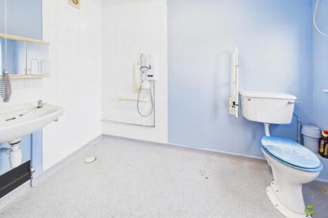 Presented by Clinton at EweMove Bexleyheath and Da