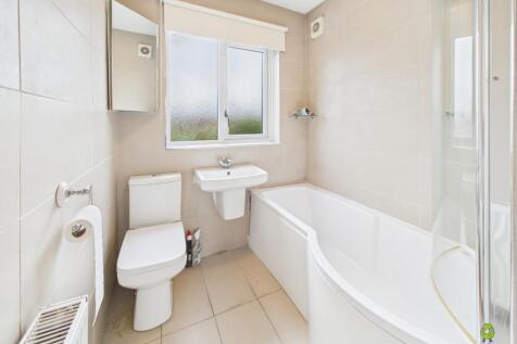 Presented by Clinton at EweMove Bexleyheath and Da