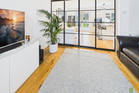 Presented by Robert at EweMove Bexleyheath and Dar