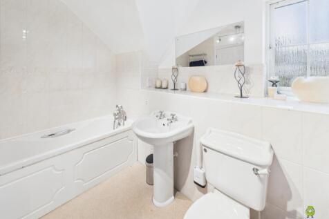 Family Bathroom James Hillier Ewemove Bexley and D