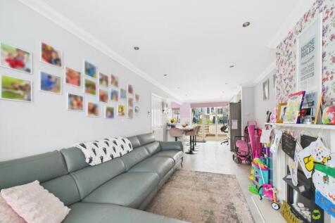 Presented by Kevin at EweMove Bexleyheath and Dart