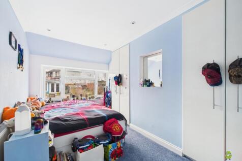 Presented by Kevin at EweMove Bexleyheath and Dart