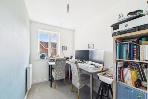 Presented by Nicoleta at EweMove Bexleyheath and D