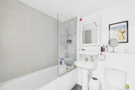 Presented by Nicoleta at EweMove Bexleyheath and D