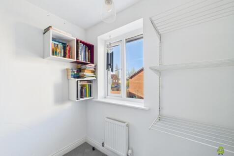 Presented by Nicoleta at EweMove Bexleyheath and D