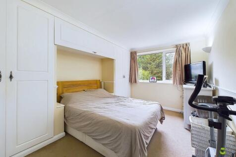 Presented by Kevin at EweMove Bexleyheath and Dart
