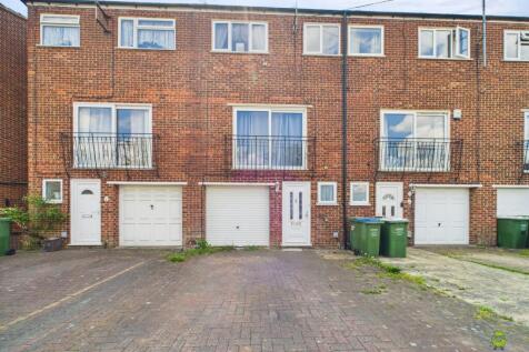 Presented by Kevin at EweMove Bexleyheath and Dart