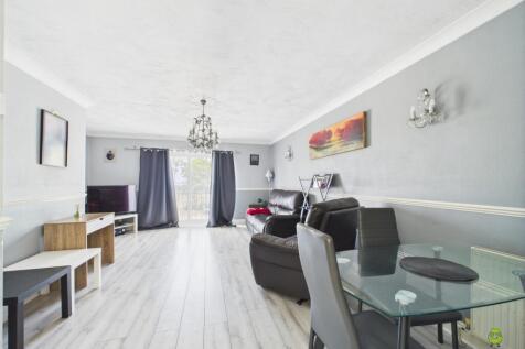 Presented by Kevin at EweMove Bexleyheath and Dart