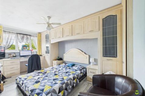 Presented by Kevin at EweMove Bexleyheath and Dart
