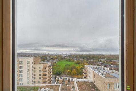 CAM02615G0-PR0132-STILL003