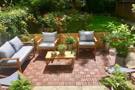 garden area 