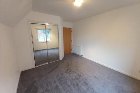 Front Bedroom (1)
