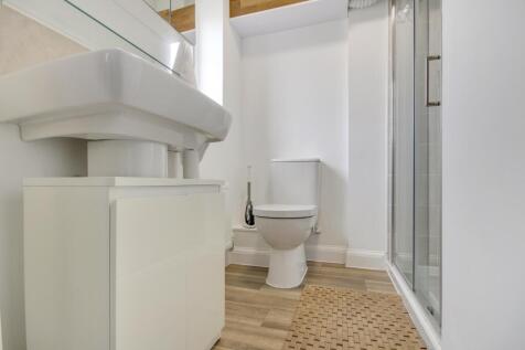 Bedroom 1 Ensuite