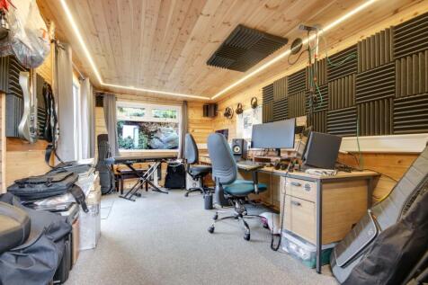 Hobby Room