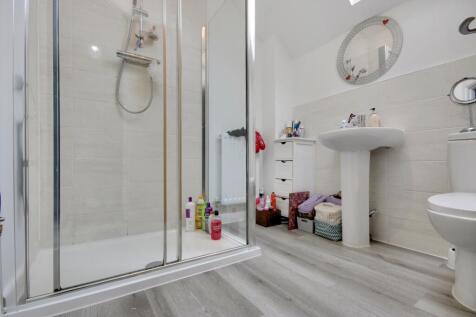Bedroom 2 En-Suite