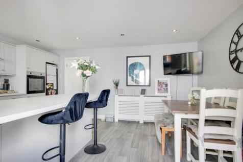 Open-Plan Kitchen Dining Room