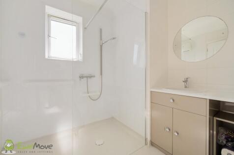 Master EnSuite
