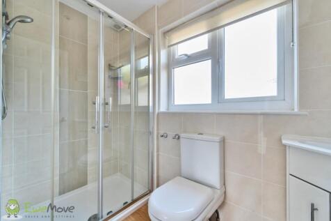 Bedroom 1 En-suite