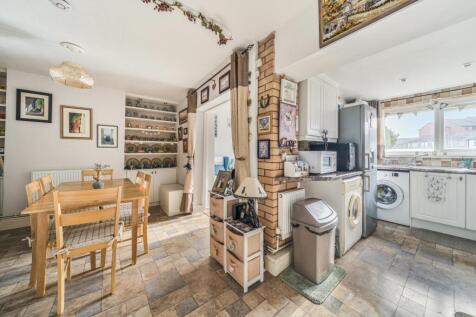 1355635-14-68dcf92ab5981