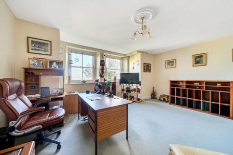 1361235-16-68dd3aa326c84