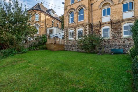 1361235-4-68dd3542103a2