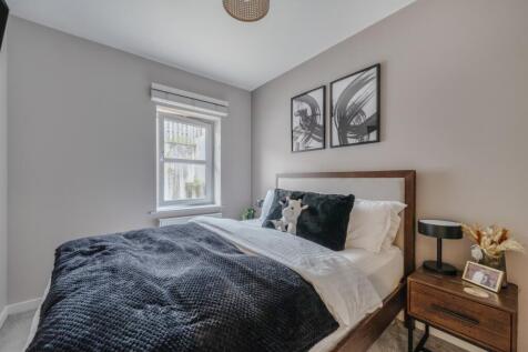 1369594-3-68f906b631c4c