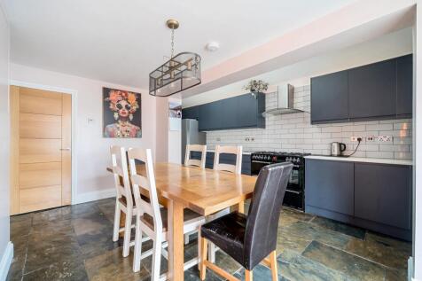 1372011-8-6909e710a1303